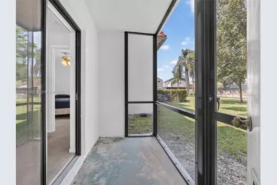 15718 E Waterside Cir #105, Sunrise, FL 33326 - Photo 28