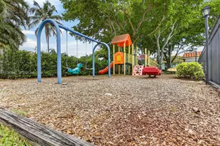 15718 E Waterside Cir, Sunrise, FL 33326 - Photo 40