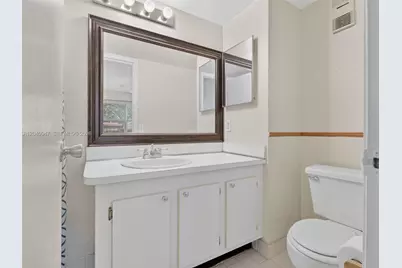 15718 E Waterside Cir #105, Sunrise, FL 33326 - Photo 26