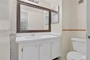15718 E Waterside Cir, Sunrise, FL 33326 - Photo 26