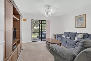 15718 E Waterside Cir, Sunrise, FL 33326 - Photo 16