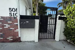 500 SW 7th St, Hallandale Beach, FL 33009 - Photo 14