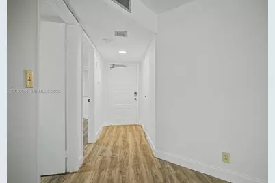 15575 Miami Lakeway N #206, Miami Lakes, FL 33014 - Photo 2