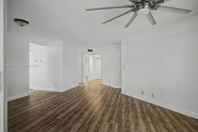 15575 Miami Lakeway N #206, Miami Lakes, FL 33014 - Photo 4