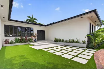 645 NE 53rd St, Miami, FL 33137 - Photo 4