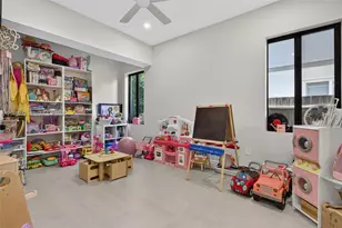 645 NE 53rd St, Miami, FL 33137 - Photo 32