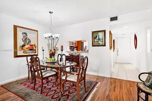 300 SW 130th Terrace, Pembroke Pines, FL 33027 - Photo 10