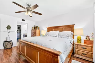 300 SW 130th Terrace, Pembroke Pines, FL 33027 - Photo 14