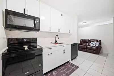 7817 W 36th Ave #101, Hialeah, FL 33018 - Photo 6