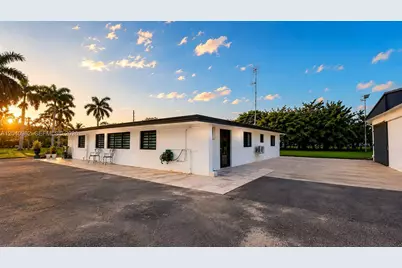 19790 SW 136th St, Miami, FL 33196 - Photo 12