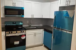 820 NE 141st St, North Miami, FL 33161 - Photo 8