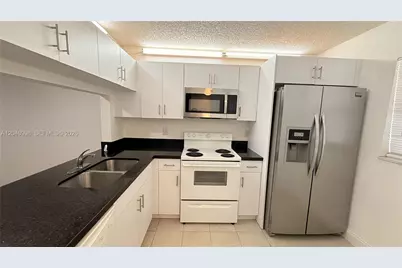 9262 NW 1st St #205, Pembroke Pines, FL 33024 - Photo 2