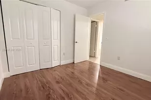 9262 NW 1st St, Pembroke Pines, FL 33024 - Photo 12