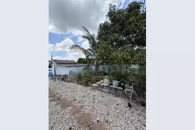 2300 SW 43rd Ave, Fort Lauderdale, FL 33317 - Photo 18