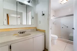 11941 SW 4th St, Miami, FL 33184 - Photo 18