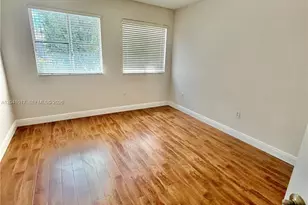 5770 NW 113th Pl, Doral, FL 33178 - Photo 8