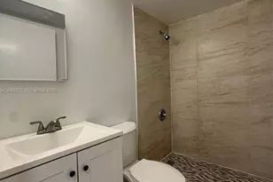 131 NW 77th St, Miami, FL 33150 - Photo 10