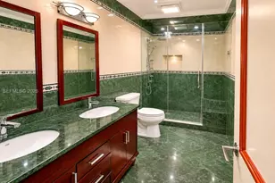 9801 Collins Ave, Bal Harbour, FL 33154 - Photo 20