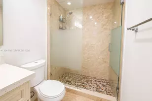 8024 Tatum Waterway Dr, Miami Beach, FL 33141 - Photo 16