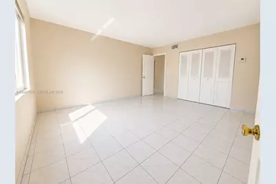 8024 Tatum Waterway Dr #2B, Miami Beach, FL 33141 - Photo 18