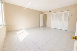 8024 Tatum Waterway Dr, Miami Beach, FL 33141 - Photo 18
