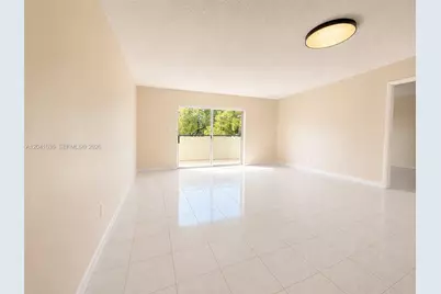 8024 Tatum Waterway Dr #2B, Miami Beach, FL 33141 - Photo 10