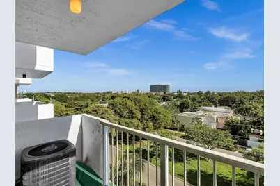 2020 NE 135th St #601, North Miami, FL 33181 - Photo 12