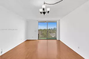 2020 NE 135th St, North Miami, FL 33181 - Photo 6