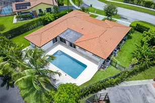 16641 Royal Poinciana Dr, Weston, FL 33326 - Photo 8