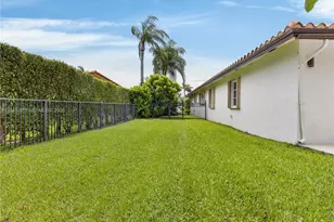 16641 Royal Poinciana Dr, Weston, FL 33326 - Photo 44
