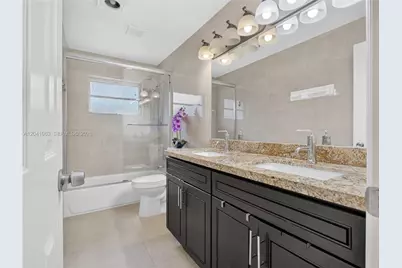 16641 Royal Poinciana Dr, Weston, FL 33326 - Photo 30