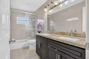 16641 Royal Poinciana Dr, Weston, FL 33326 - Photo 30