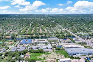 13210 Memorial Hwy, North Miami, FL 33161 - Photo 16