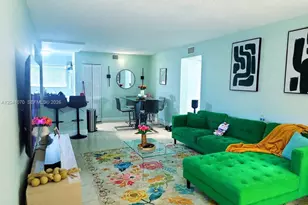 703 Gardens Dr, Pompano Beach, FL 33069 - Photo 4