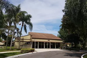 703 Gardens Dr, Pompano Beach, FL 33069 - Photo 24