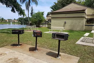 703 Gardens Dr, Pompano Beach, FL 33069 - Photo 26
