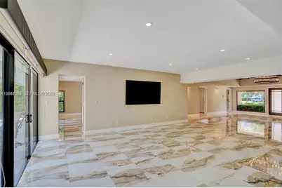2255 NE 120th St, North Miami, FL 33181 - Photo 10