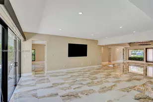2255 NE 120th St, North Miami, FL 33181 - Photo 10