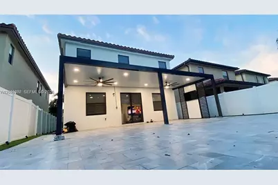 8719 W 33rd Ave, Hialeah, FL 33018 - Photo 28