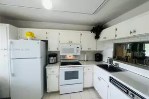 3571 Inverrary Dr, Lauderhill, FL 33319 - Photo 6