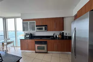 325 S Biscayne Blvd, Miami, FL 33131 - Photo 16