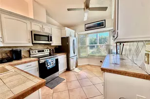 11078 SE Sea Pines Cir, Hobe Sound, FL 33455 - Photo 6