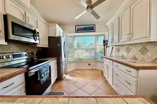11078 SE Sea Pines Cir, Hobe Sound, FL 33455 - Photo 2