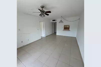 7505 SW 82nd St #206, Miami, FL 33143 - Photo 10