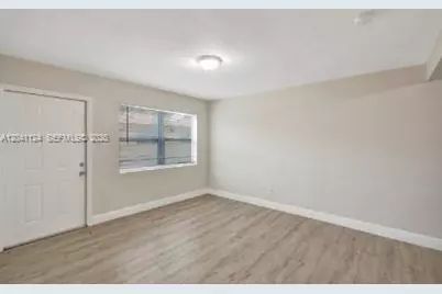 429 NW 9th Ave #3, Fort Lauderdale, FL 33311 - Photo 10