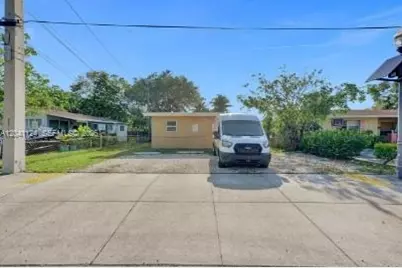 429 NW 9th Ave #3, Fort Lauderdale, FL 33311 - Photo 16