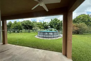 1926 SE 23rd Ct, Homestead, FL 33035 - Photo 6