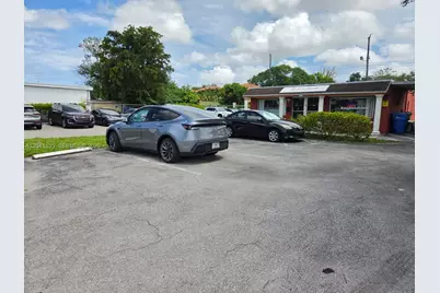 5824 Johnson St, Hollywood, FL 33021 - Photo 14