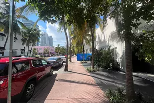 220 Collins Ave, Miami Beach, FL 33139 - Photo 10