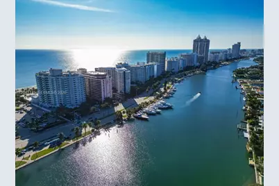 5225 Collins Ave #914, Miami Beach, FL 33140 - Photo 2
